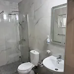 Mimani Stone House 3* Roshnik