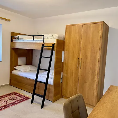 Guest house Mimani Stone House Roshnik