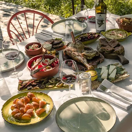 Mimani Stone House Roshnik