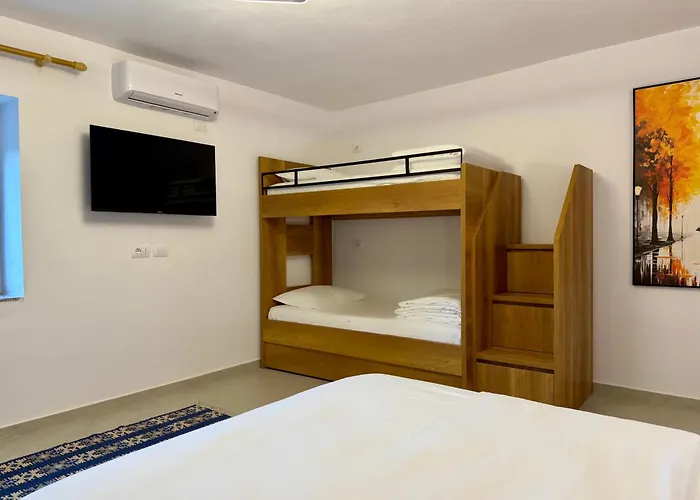 Mimani Stone House 3* Roshnik