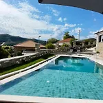 Mimani Stone House
