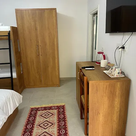 Mimani Stone House Roshnik