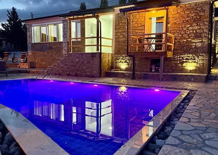 Гостевой дом Mimani Stone House Roshnik