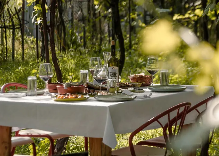 Гостевой дом Mimani Stone House Roshnik