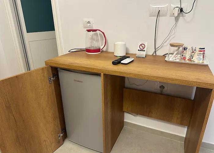 Mimani Stone House 게스트하우스 3*